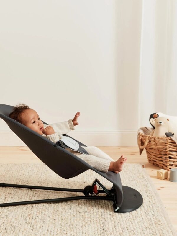 Babybjörn Balance Soft lamamistool, Dark Grey-Grey Woven Jersey - Image 3