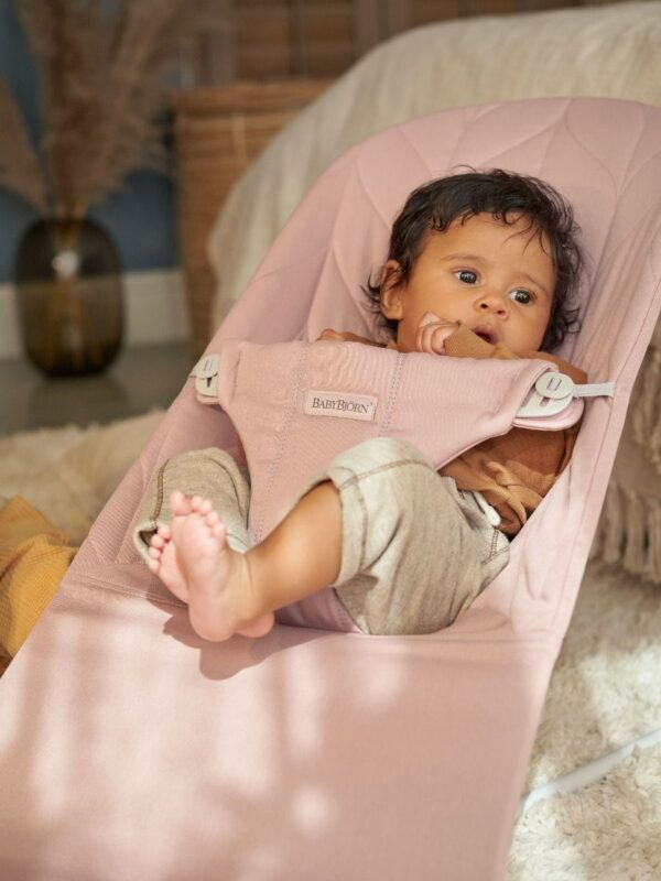 Babybjörn Bouncer Bliss lamamistool, Dusty Pink Petal Quilt — изображение 3