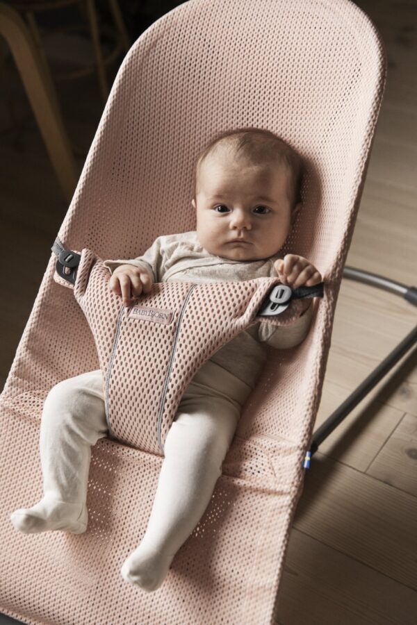 Babybjörn Bouncer Bliss lamamistool, Pearly Pink Mesh - Image 4