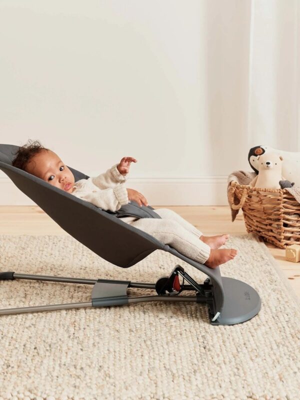 Babybjörn Bouncer Bliss lamamistool Woven Petal, Anthracite — изображение 2