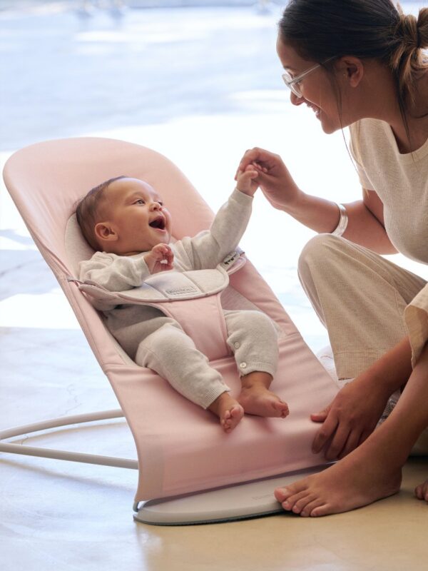 Babybjörn Balance Soft lamamistool, Light Pink-Grey Woven Jersey - Image 2