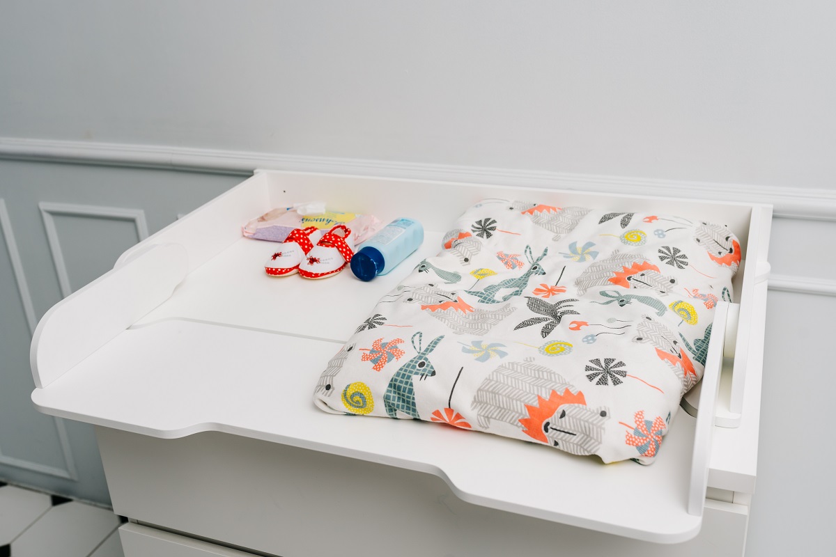 Mähkimislauad Classic Ikea kummutile, värvivalik